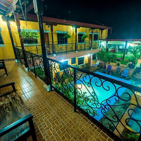 Fullmoon Hotel Granada Buitenkant foto
