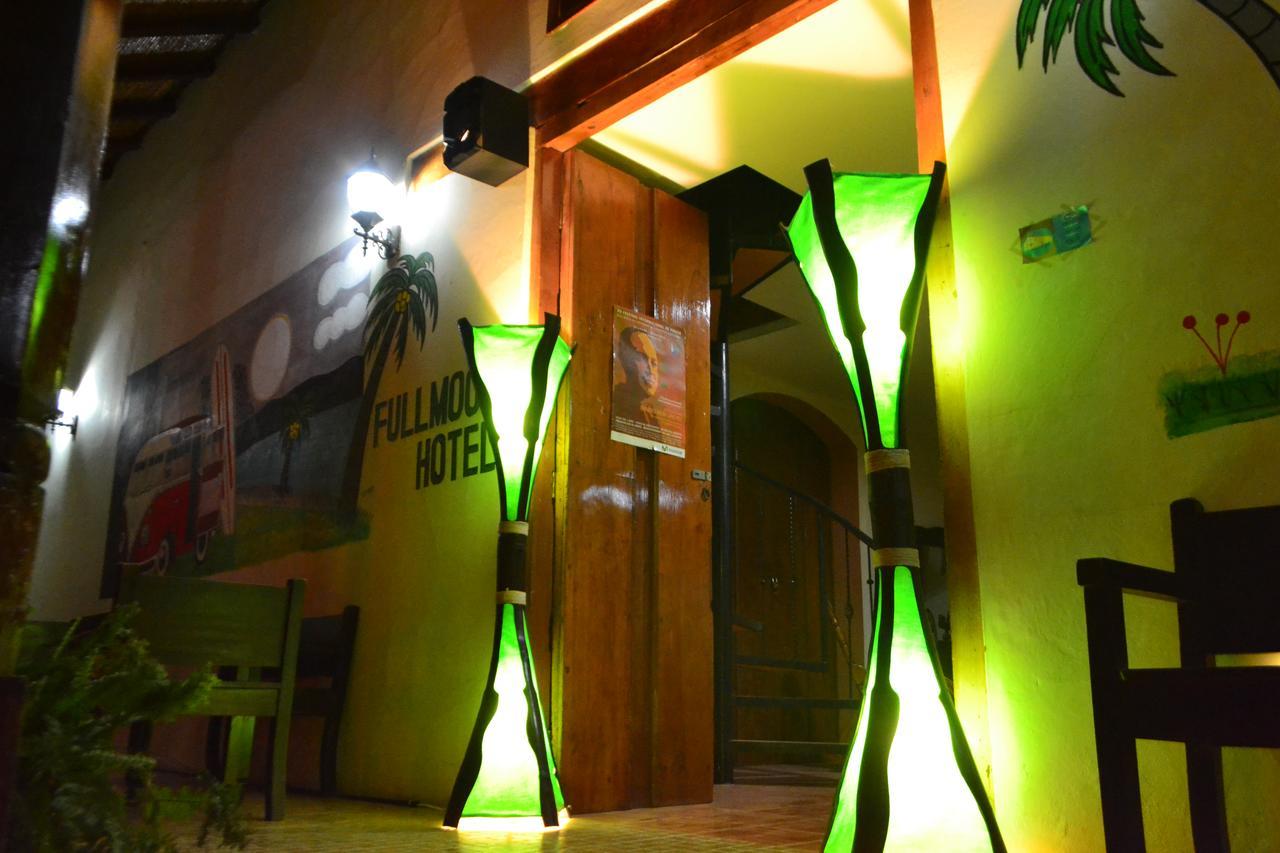 Fullmoon Hotel Granada Buitenkant foto