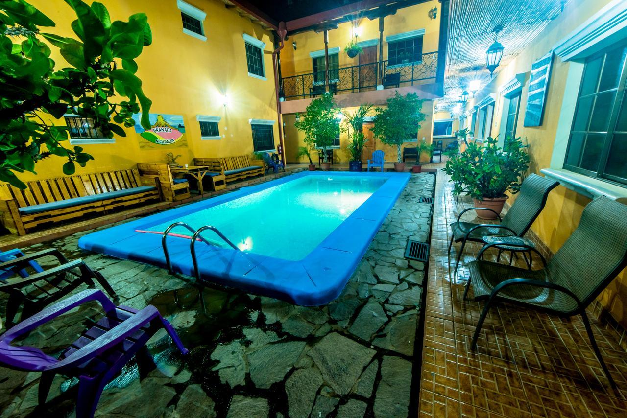 Fullmoon Hotel Granada Buitenkant foto