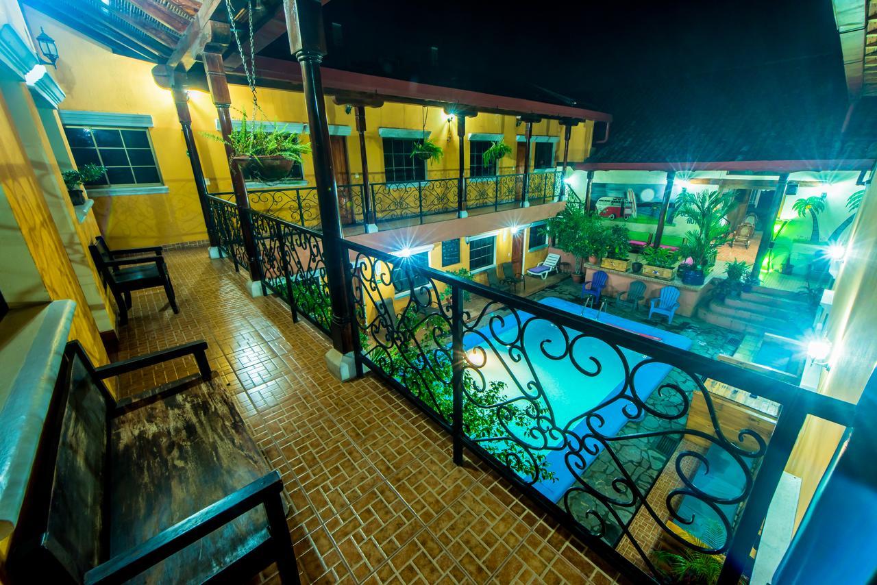 Fullmoon Hotel Granada Buitenkant foto