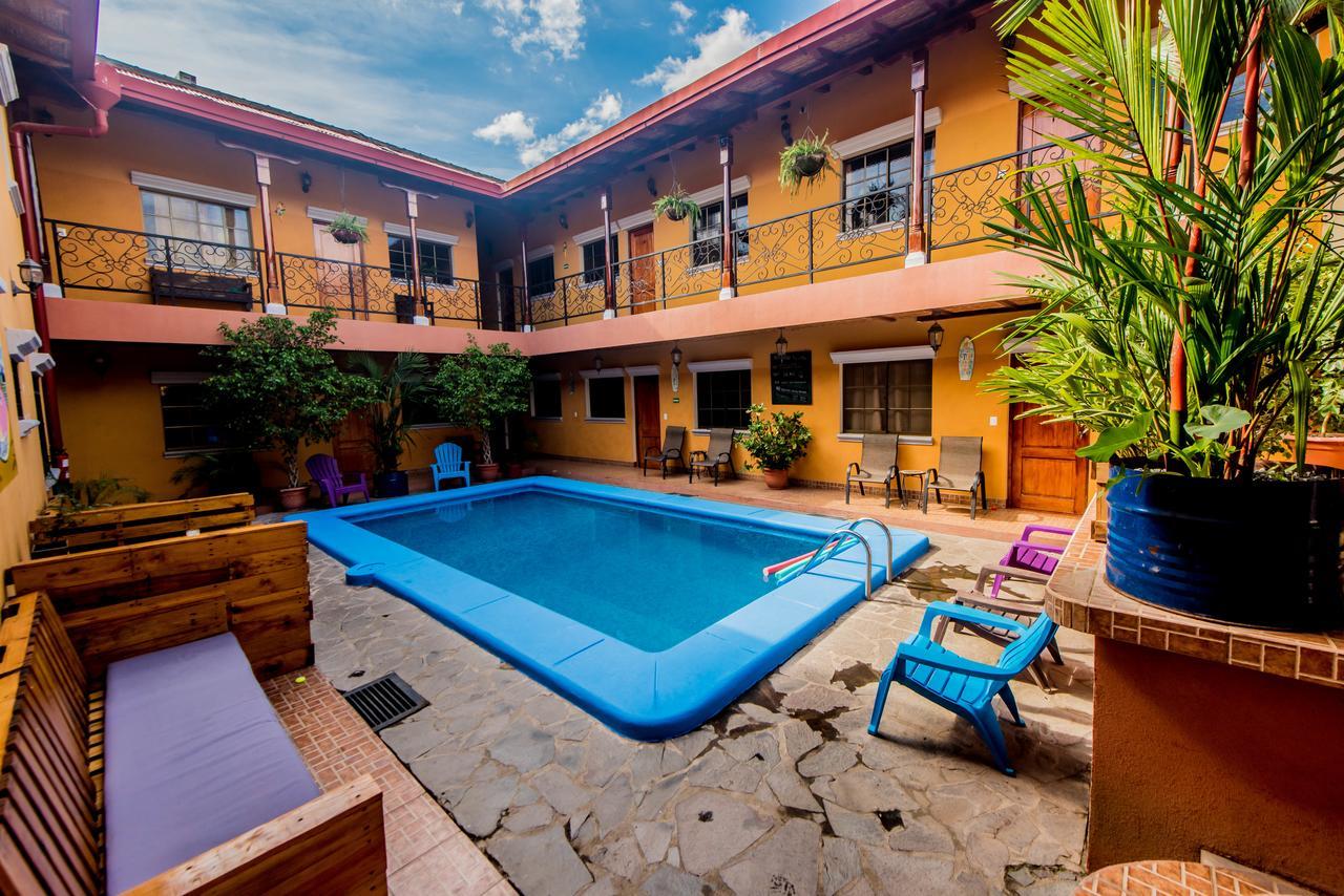 Fullmoon Hotel Granada Buitenkant foto